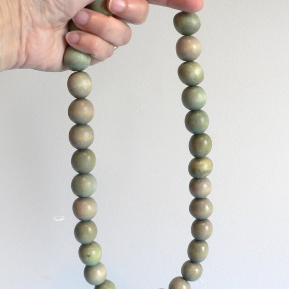 Wooden Bead Necklace - Picture 2 of 2